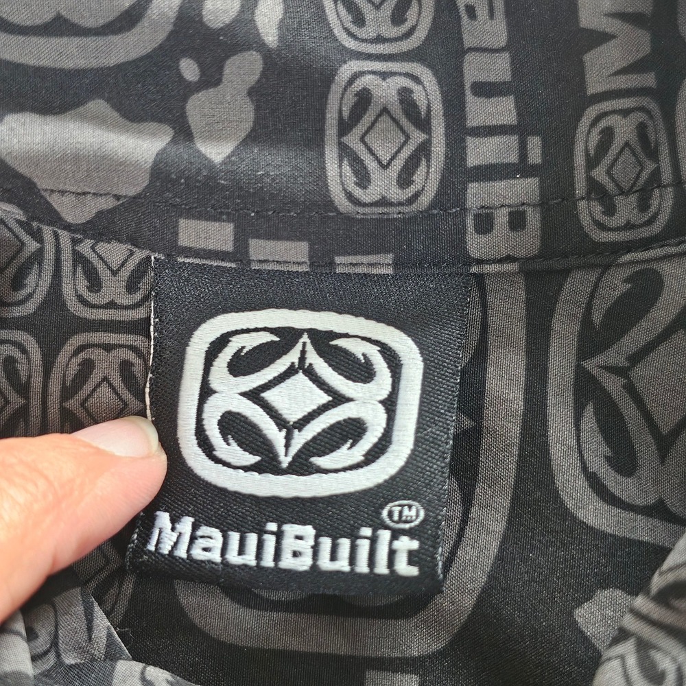 Maui Built Mens Medium Black Grey Logo Print Microfiber Button Down Shirt Hawaii - Picture 2 of 10